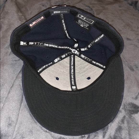 Black New York Yankees hat - Picture 4 of 6